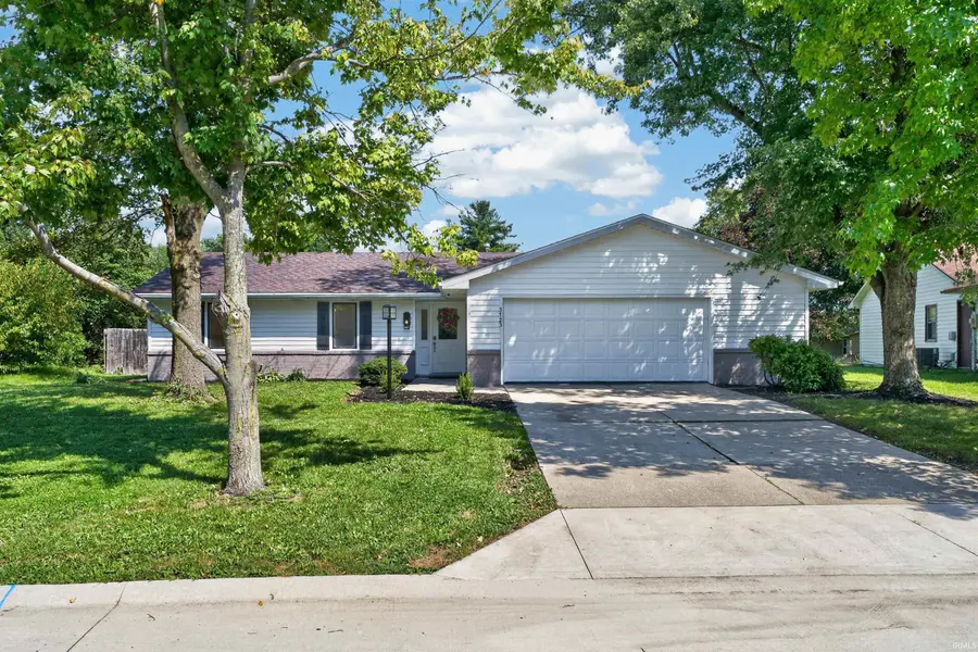 3723 Andover PL, Fort Wayne, IN 46804