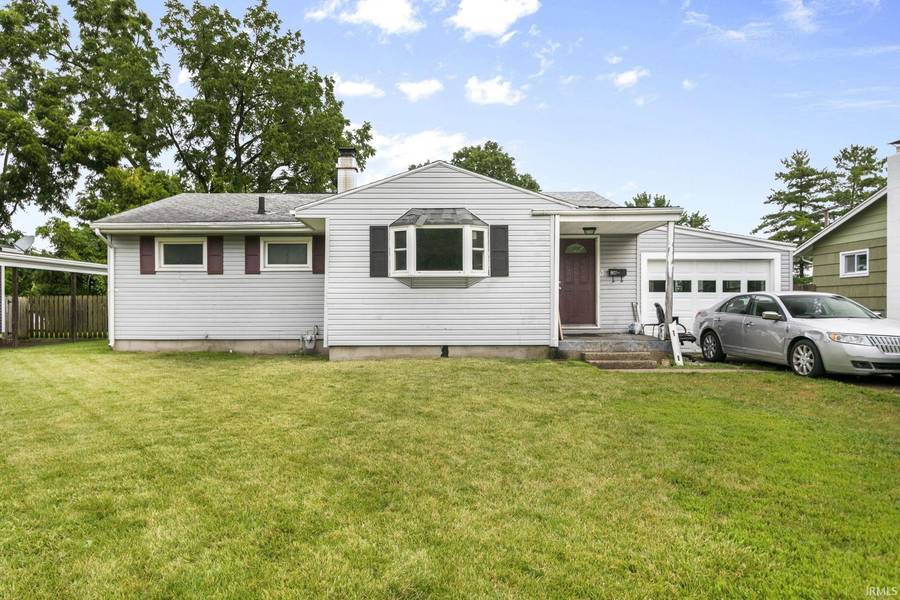 1927 Altgeld ST, South Bend, IN 46614