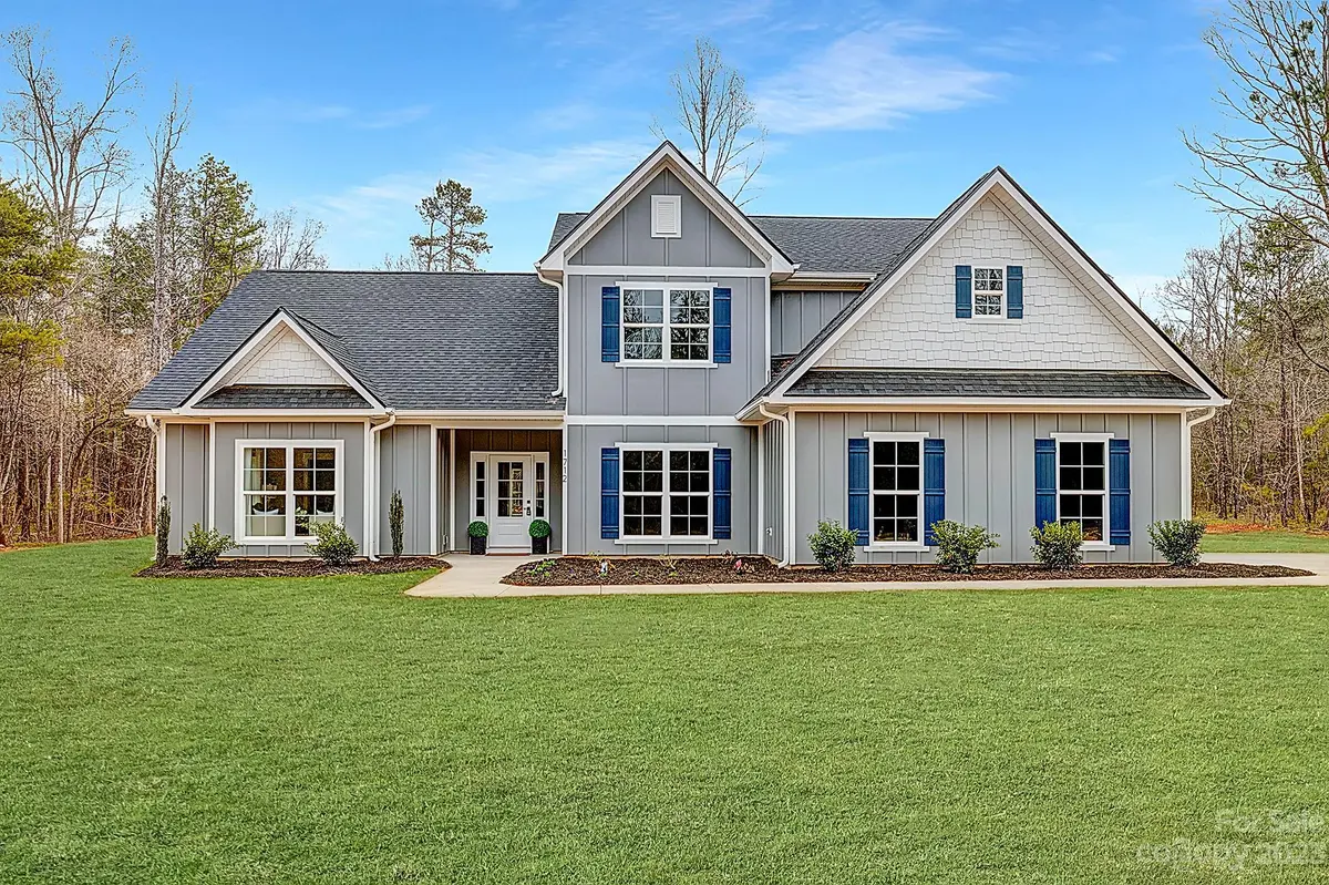 1712 Greyfox Estates RD, Lancaster, SC 29720