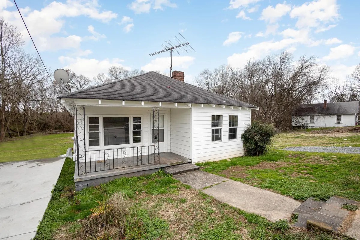 1121 Old Plank RD, Salisbury, NC 28144