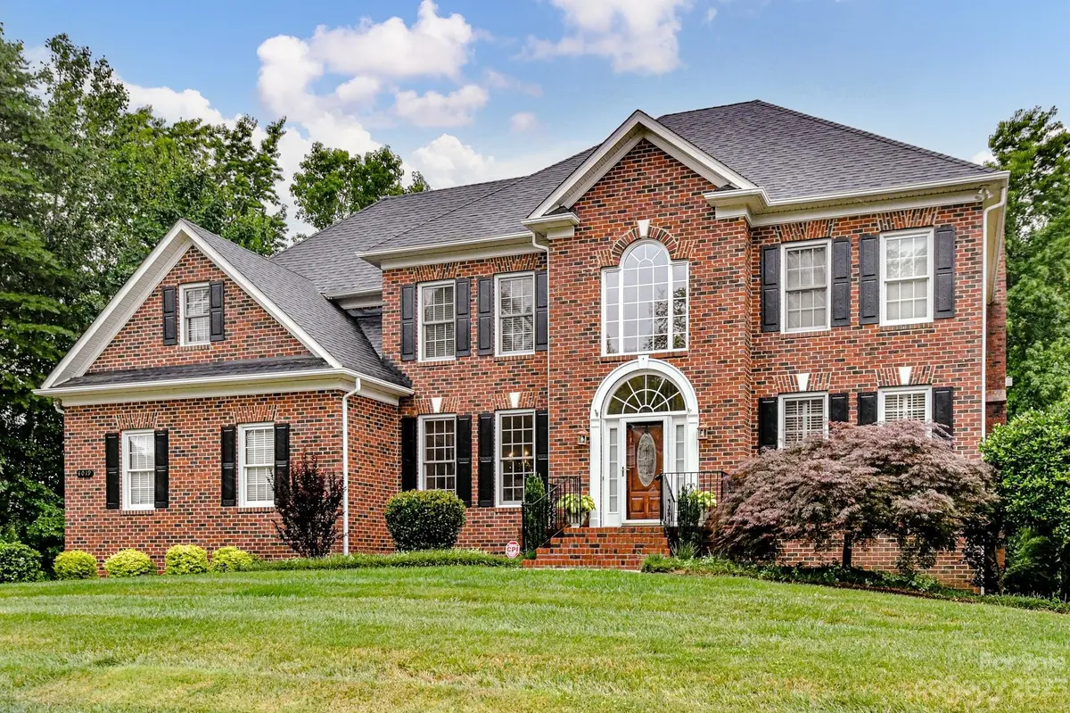 4019 Lamington RD, Matthews, NC 28105