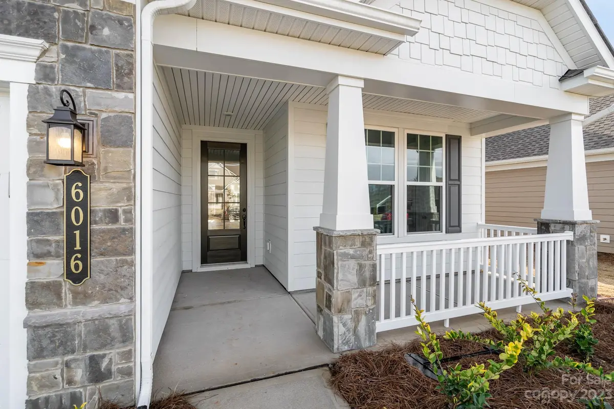 6016 Blissful DR, Charlotte, NC 28215