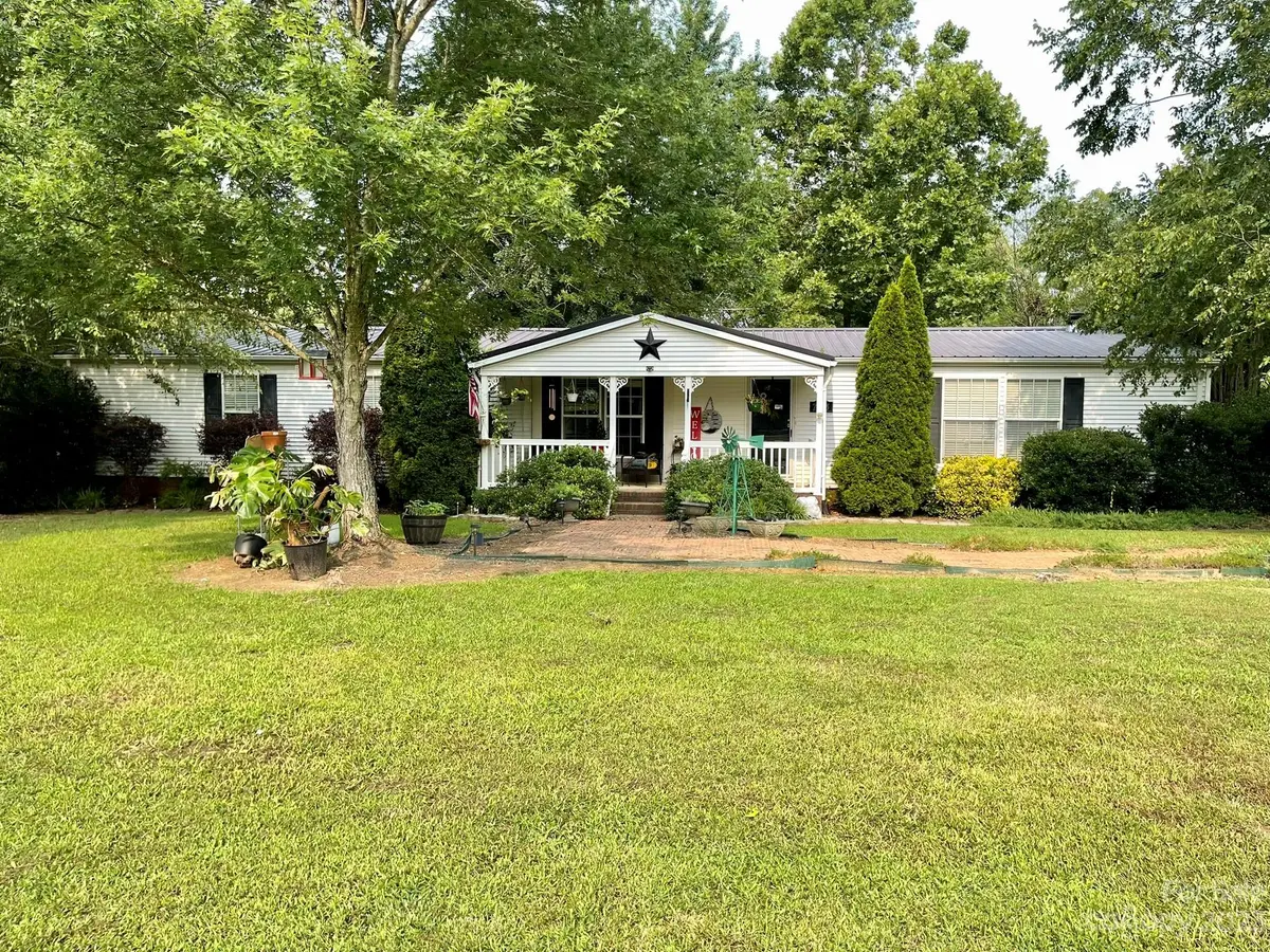 753 Liberty Hill Church RD, Mount Gilead, NC 27306