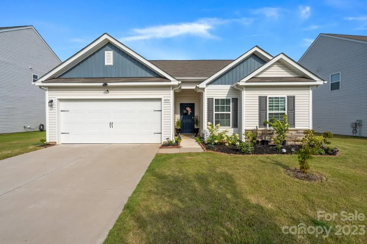 4204 One Mile WAY, Charlotte, NC 28215