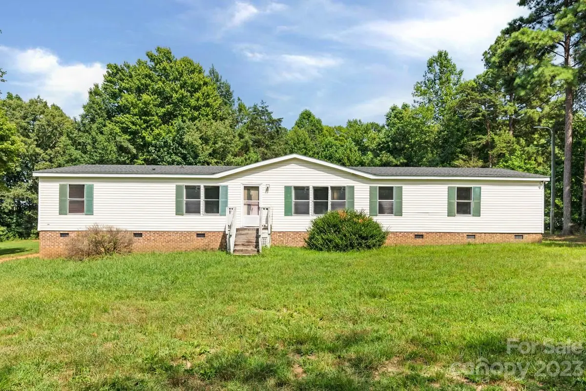 7041 Old West LN, Oxford, NC 27565