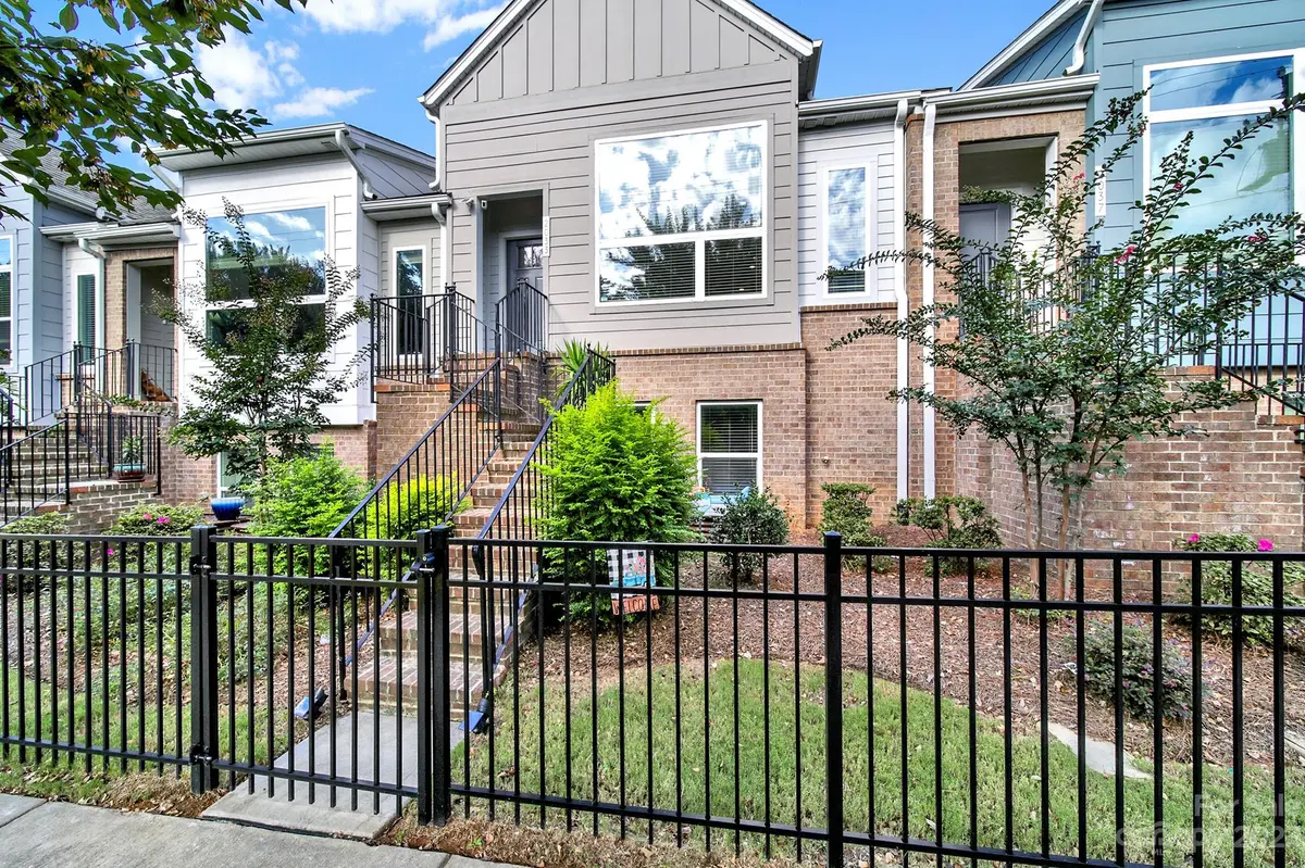 2033 Statesville AVE, Charlotte, NC 28206