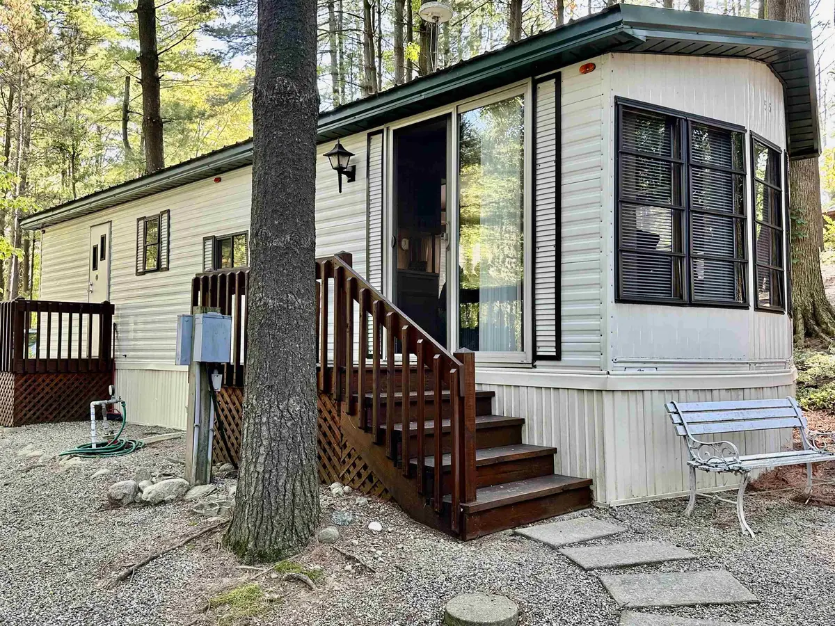 95 Valley of The Pines TRL, Angola, IN 46703