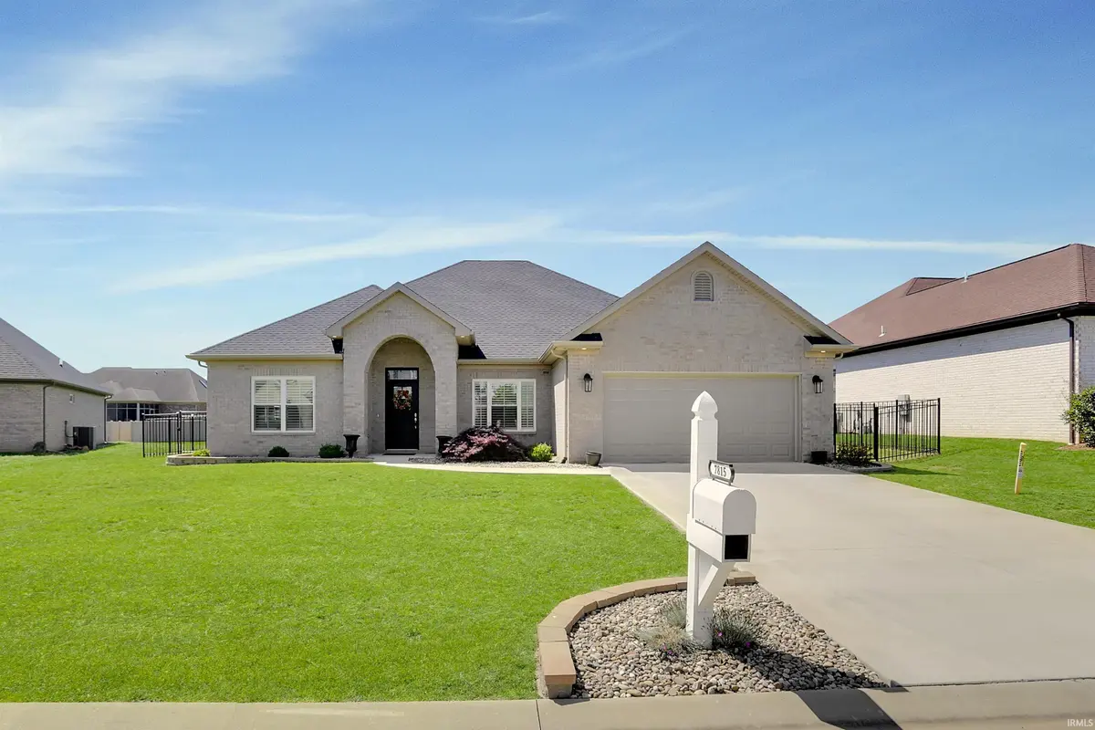 7815 Mesa CT, Evansville, IN 47715