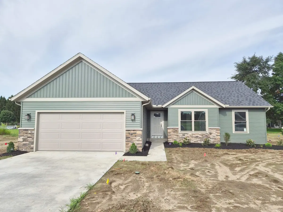 425 N Eastfield CIR, Milford, IN 46526