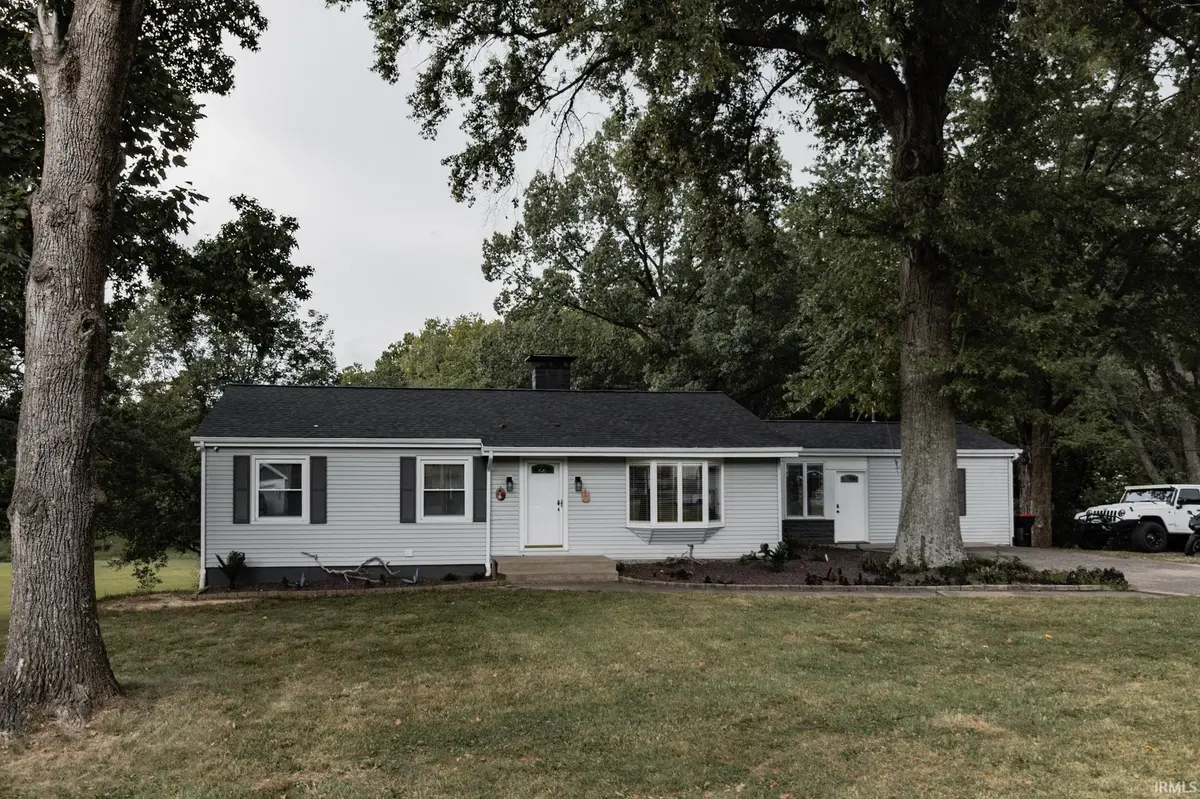 8400 Old State RD, Evansville, IN 47710