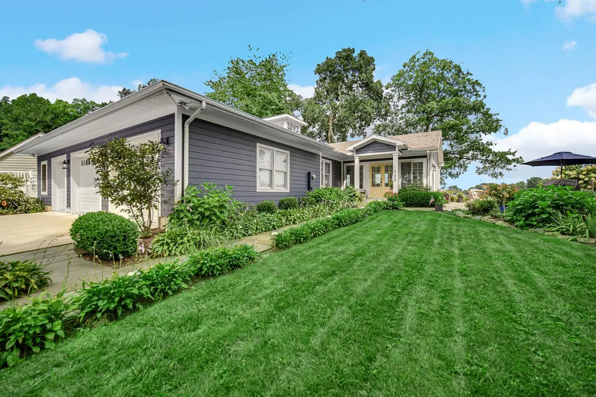 16258 Dogwood LN, Plymouth, IN 46563