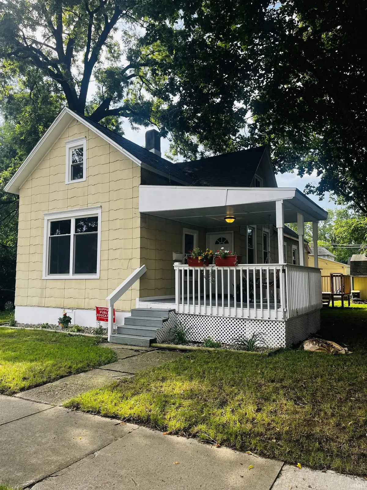 1719 Howell ST, Fort Wayne, IN 46808