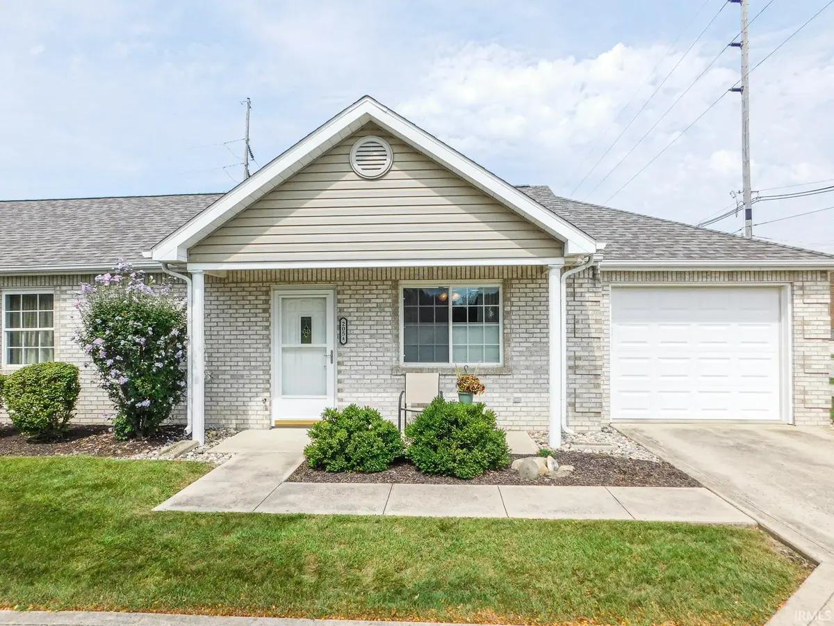205 W Spring ST #A, Bluffton, IN 46714-3631