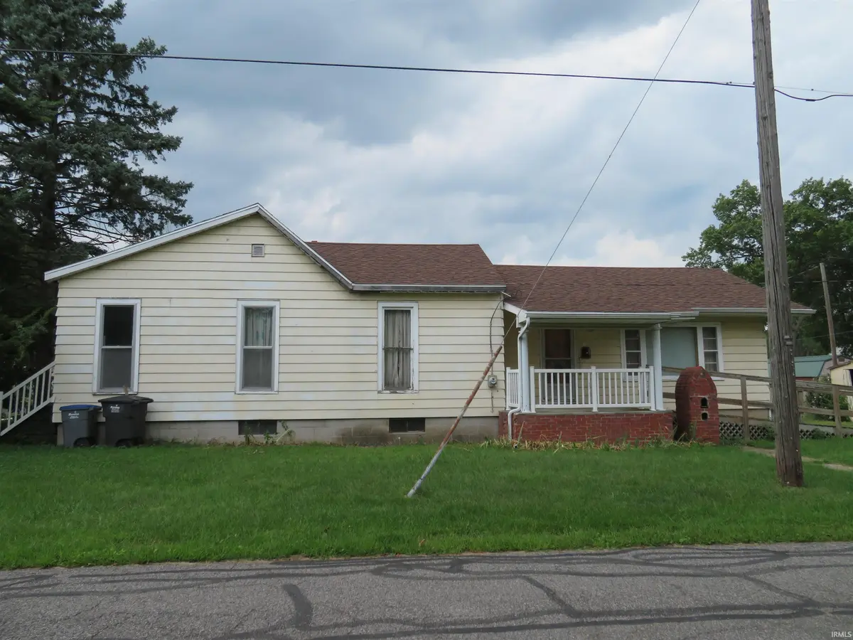 1300 Laurel ST, Elkhart, IN 46514-1844