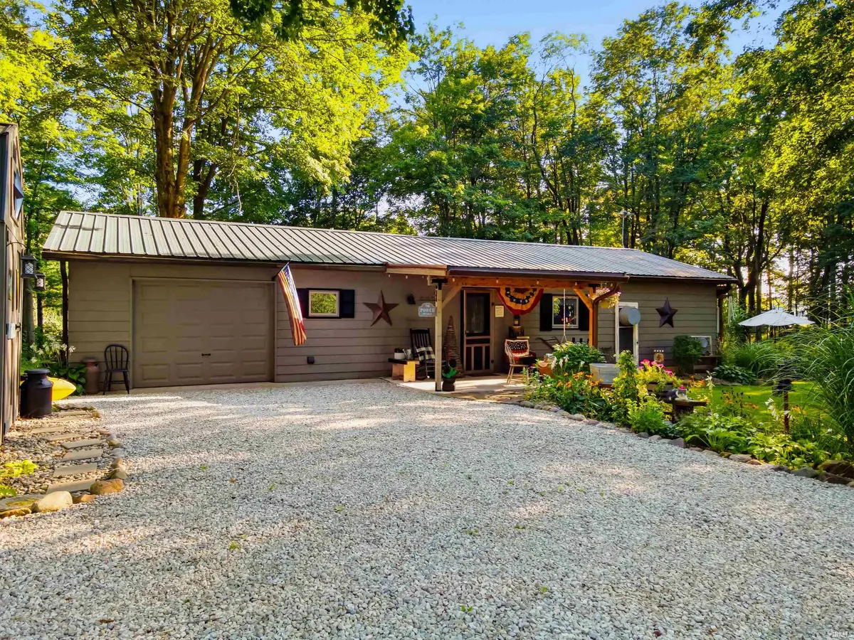 91 E Slocum BLVD, Somerset, IN 46940