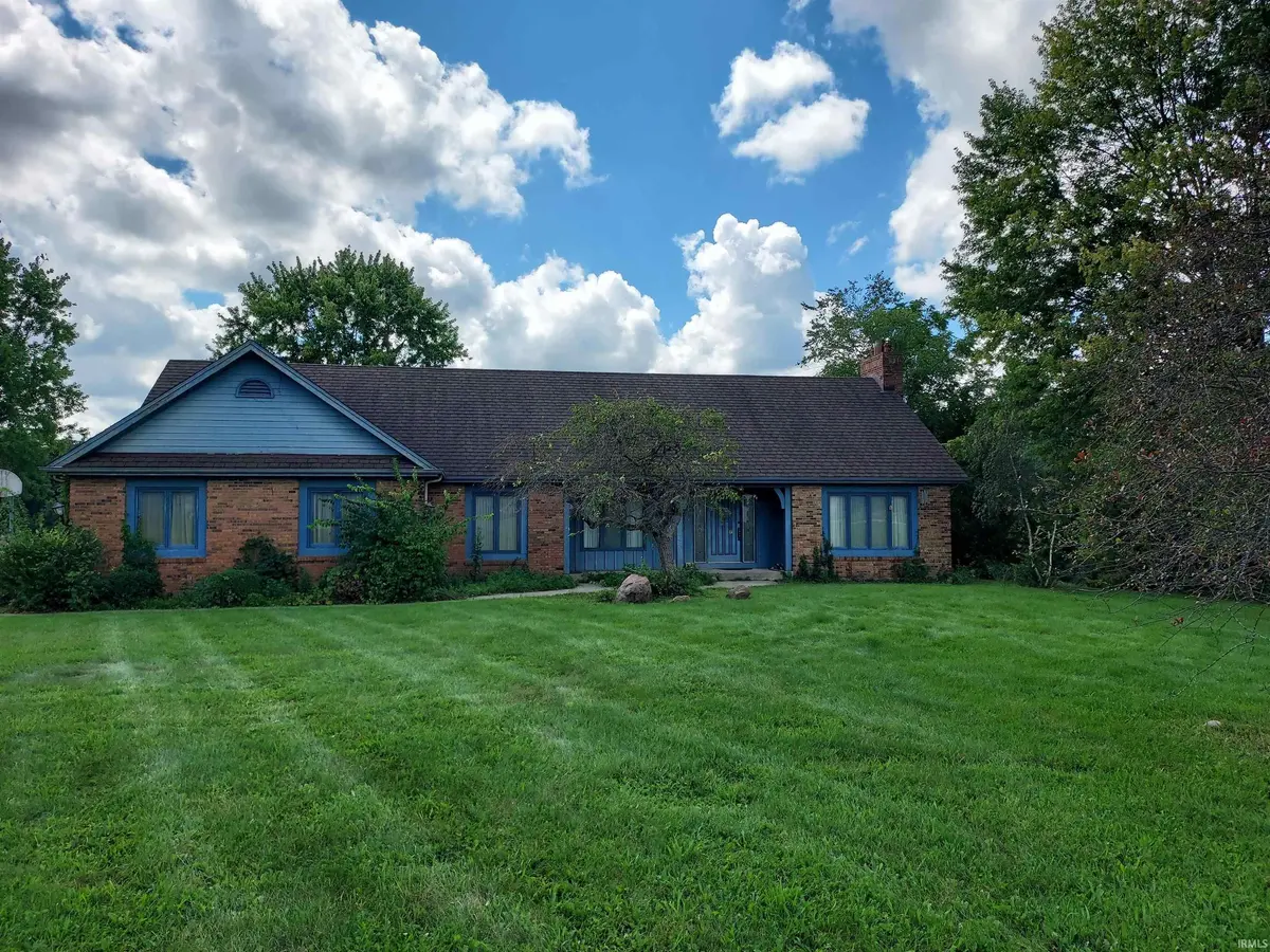 12124 Leo RD, Fort Wayne, IN 46845