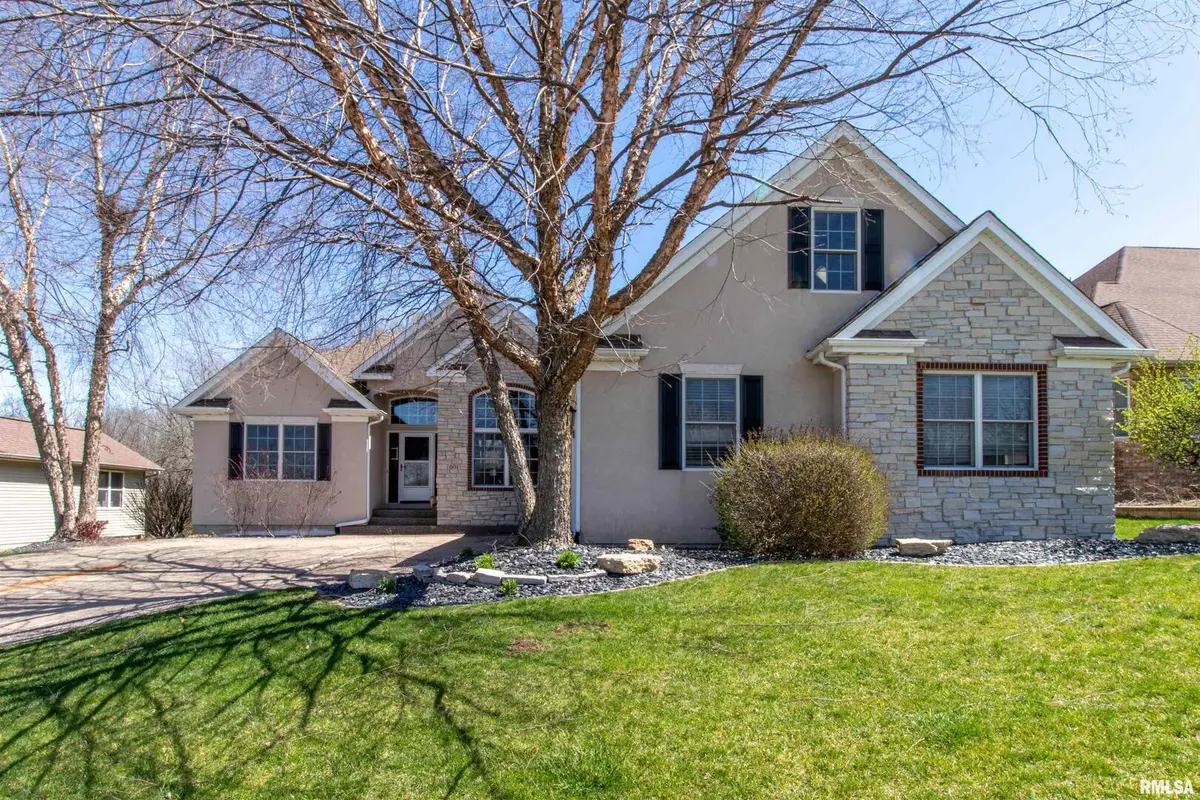 601 W 3RD ST, Coal Valley, IL 61240