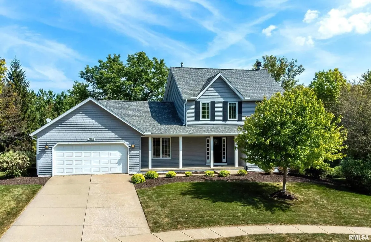 1785 HARTFORD CT, Bettendorf, IA 52722