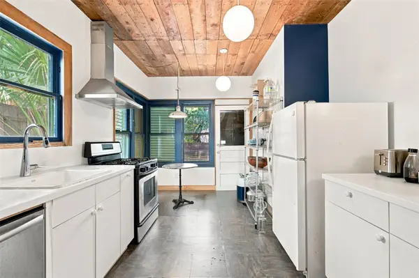1406 E 11th ST, Austin, TX 78702