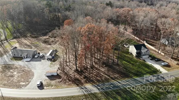 1098 Bethesda RD, Statesville, NC 28677