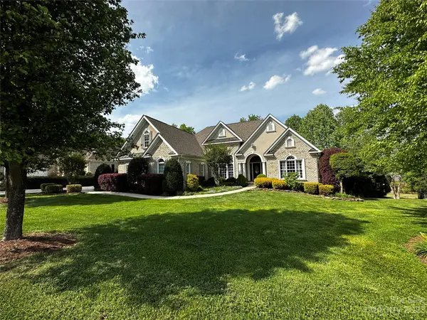 802 Players Ridge RD, Hickory, NC 28601