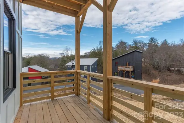 620 Salem Heights LN #10, Swannanoa, NC 28778