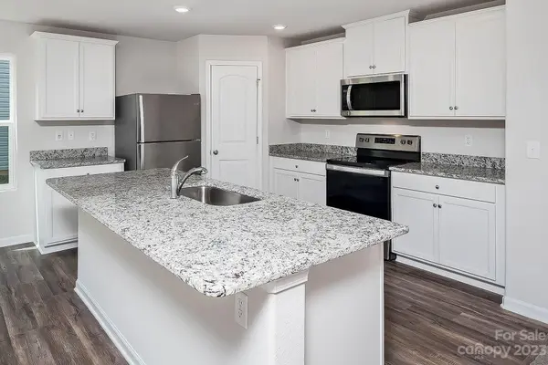 3006 Trailblazer ST, Charlotte, NC 28215