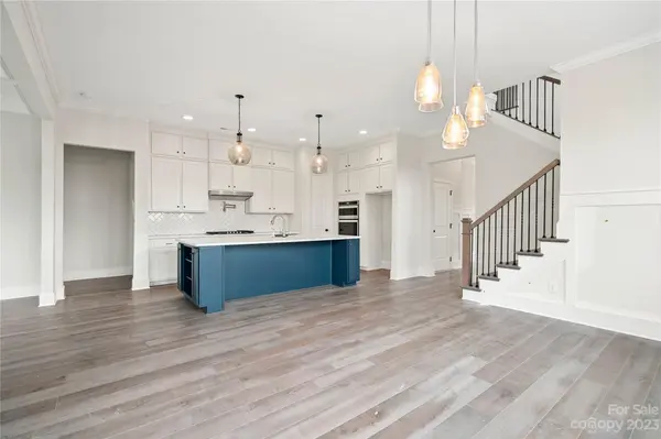 1369 Cedardale LN, Denver, NC 28037