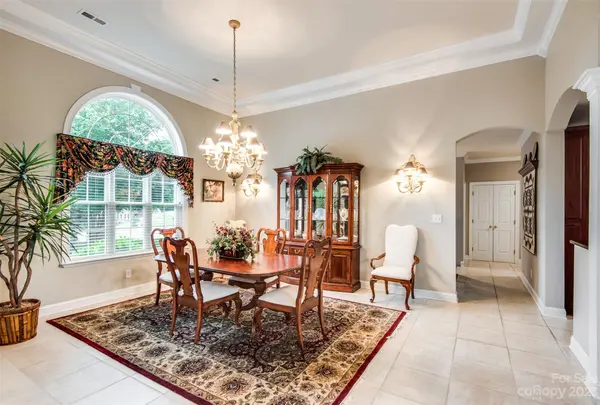 1410 Obrian DR, Newton, NC 28658
