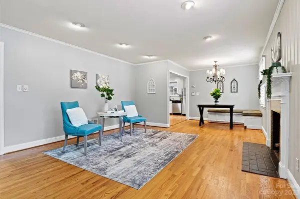 1002 S Brady AVE, Newton, NC 28658