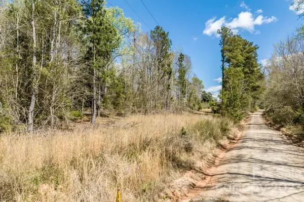 1318 Moore RD, Camden, SC 29020