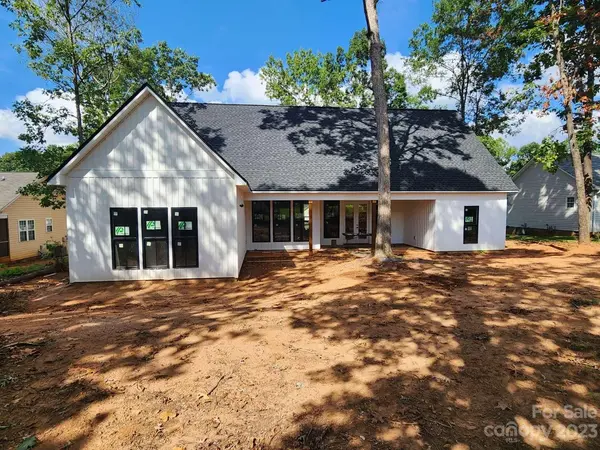 2754 Emperor ST, Claremont, NC 28610