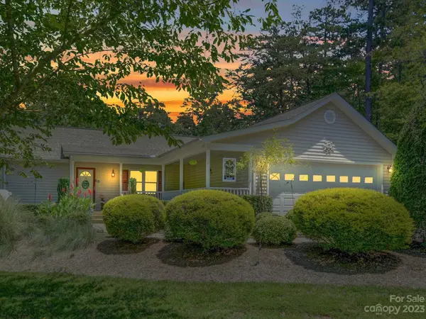 571 Newport DR #588&589, Mount Gilead, NC 27306