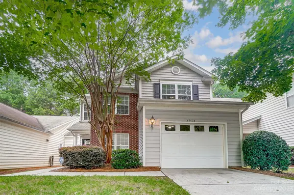 4914 Sunset Ridge CT, Charlotte, NC 28269