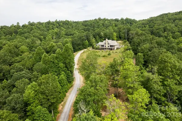 58 Bird Creek Estates RD, Black Mountain, NC 28711