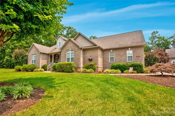 1234 Oakbluff DR, Salisbury, NC 28147