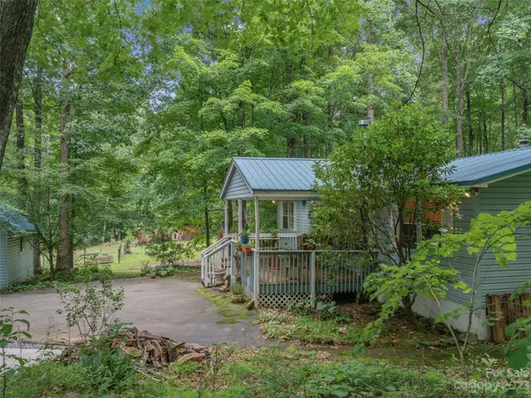 1091 Hickory Springs RD, Burnsville, NC 28714