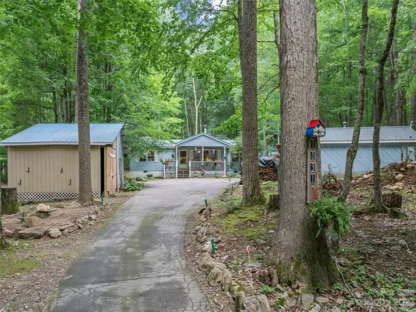 1091 Hickory Springs RD, Burnsville, NC 28714