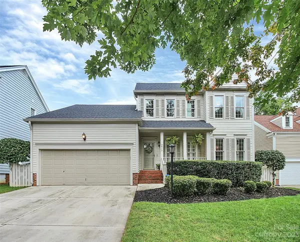 3813 Selwyn Farms LN, Charlotte, NC 28209