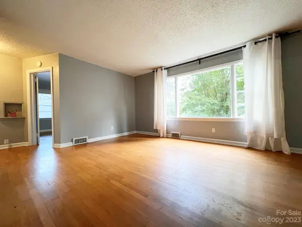 93 Maney AVE, Asheville, NC 28804