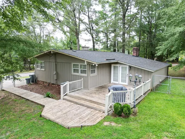1400 Center ST, Wadesboro, NC 28170