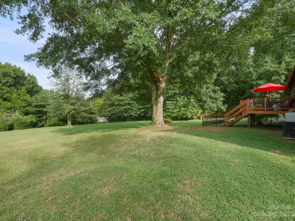 420 Thermal View DR, Tryon, NC 28782