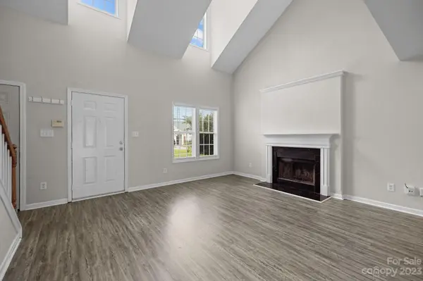 1022 Hipp RD, Charlotte, NC 28216