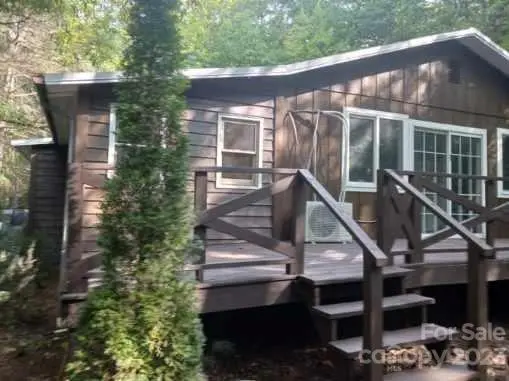 67 Watauga Heights RD, Franklin, NC 28734