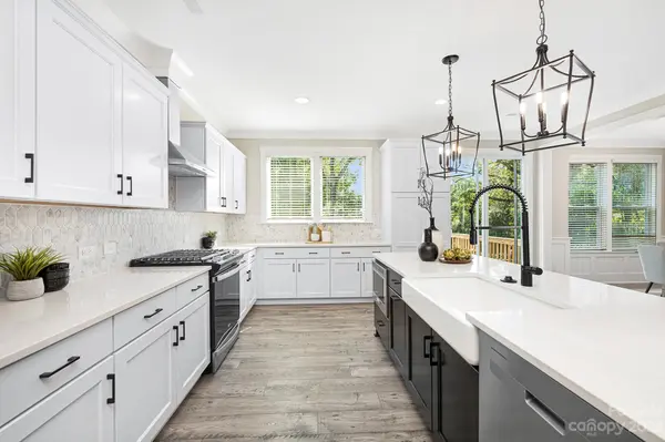 102 College ST #8199, Matthews, NC 28105