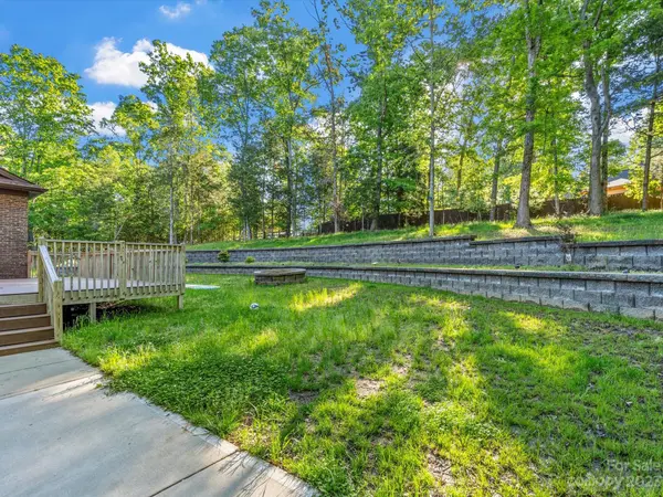 330 Woodland Glen RD, Clover, SC 29710