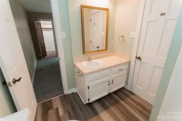 100 Willow Run DR #9, Gastonia, NC 28056
