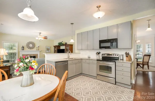 2829 Patten Hill DR, Matthews, NC 28105
