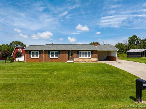 2890 Perry DR, Connelly Springs, NC 28612