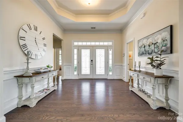 4904 Star Hill LN, Charlotte, NC 28214